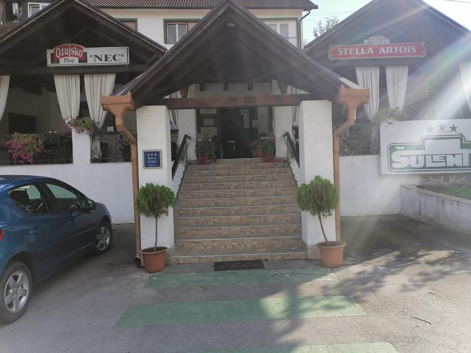 Bed and Breakfast Sulentic Sobe I Restoran à Virovitica Extérieur photo
